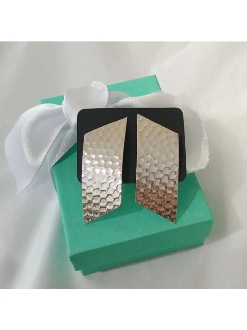 Vintage 80s Sterling Silver Hammered Curved Post Earrings
